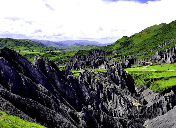 墨石？甘孜還藏著這樣的地質(zhì)公園